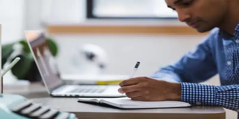 جدول مذاكرة لأول شهر من العام الدراسي